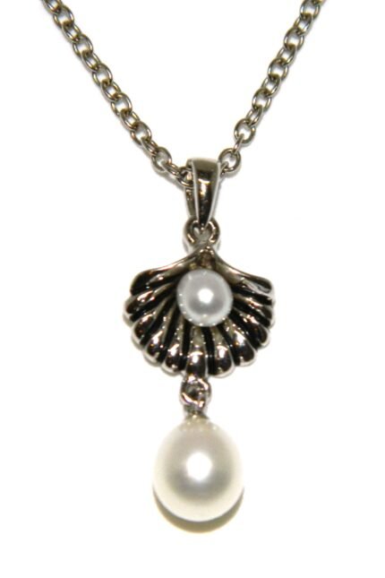 Pearlz Ocean Sterling Silver and White Freshwater Pearl Pendant Necklace